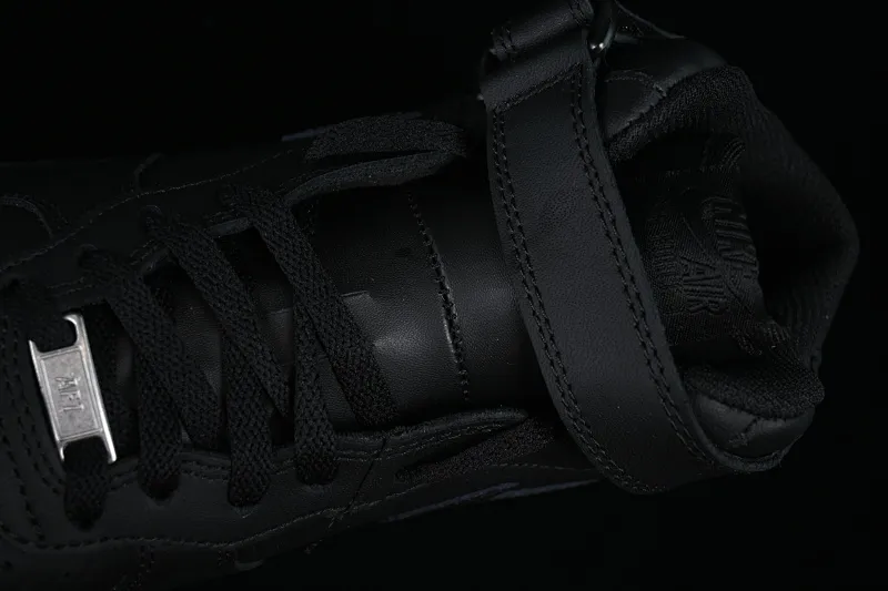 All categories Nk Air Force 1 Air Force series Nk Air Force 1 Mid Air Force mid-top Nk Air Force 1'07 Mid Air Force all-black mid-top casual sneakers 315123-001
